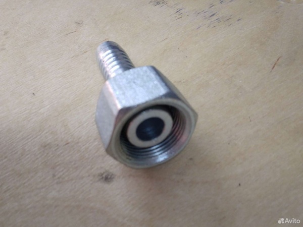 Фитинг для шланга рвд Ду12 dkol М24*1,5 0гр